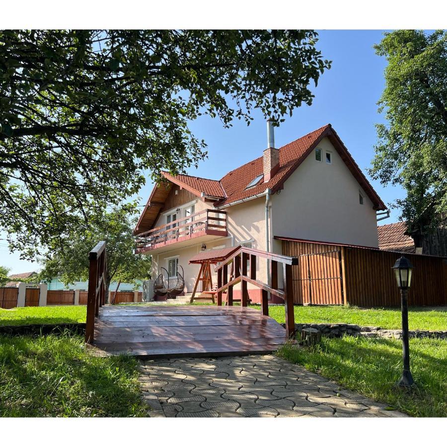 Horace Guesthouse Pool & Hot Tub & Bikes & River Dejani Exterior photo